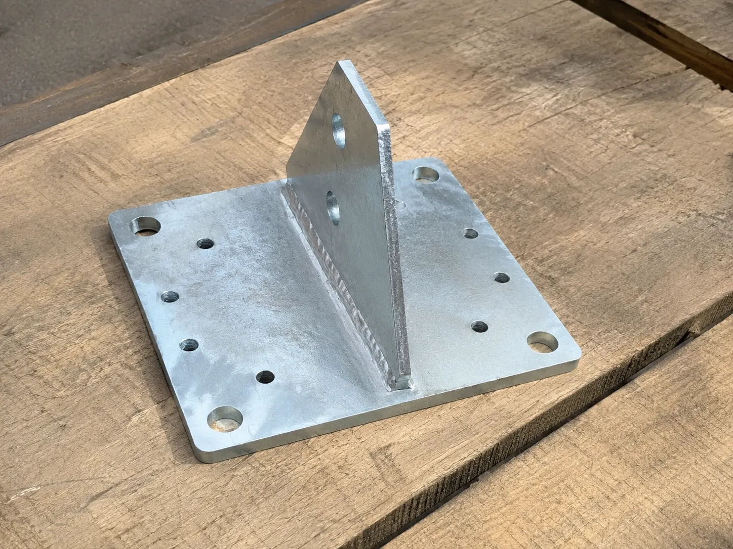 Metalloberfläche für Betonschalungen